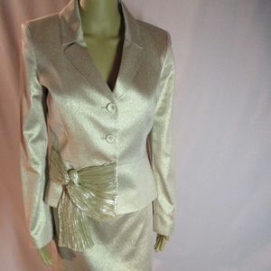 Anne Klein Champaign 2 Piece Suit with side BOW